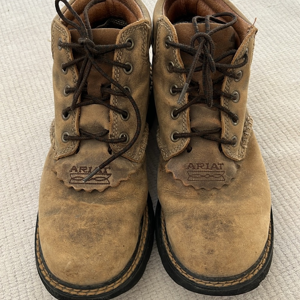 Ariat women’s boots US 6.5